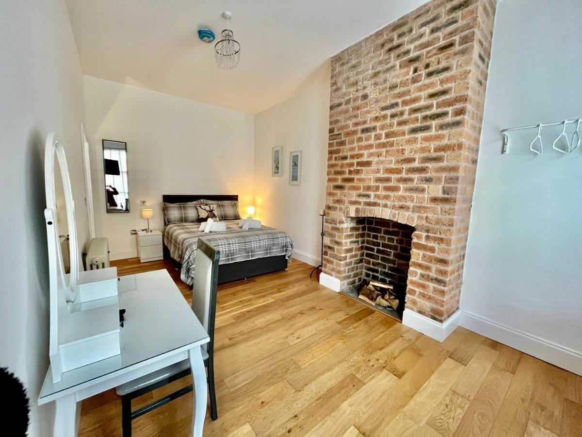 Rabbies School House, 2 Bed Apartment Ayr Town Centre Extérieur photo